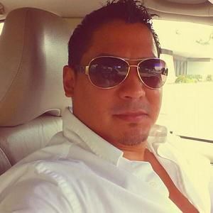 Meet your Posher, Marcos